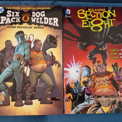 DC Comics 2 English comics pack like new