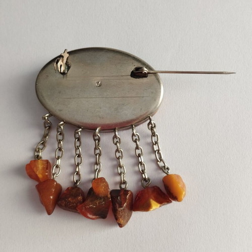Baltic amber brooch like new with silver chains