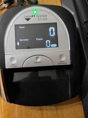 Counterfeit banknote detector lightly used