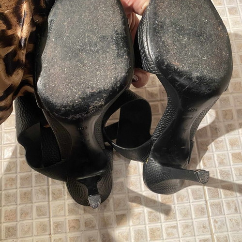Alexander Wang black leather sandals used size 39.5