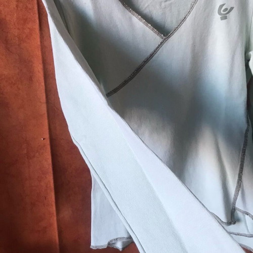 Women's blouse like new, size Small