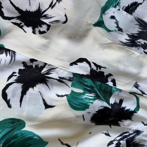 Crop pants like new, summer floral design, size S
