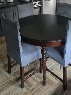 Solid walnut wood table with 6 chairs