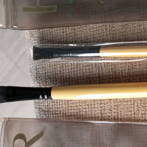 Helena Rubinstein makeup brushes in excellent condition
