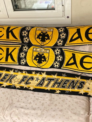 AEK scarves like new, pack of 3 large