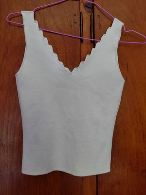 White top Greek boutique like new, size S