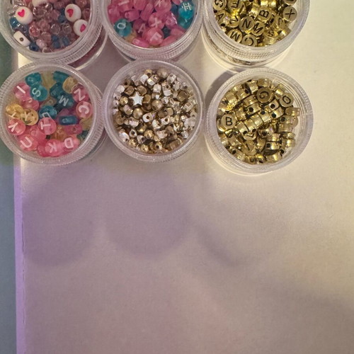 Beads for necklace set like new
