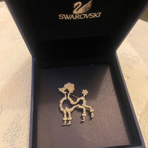 Swarovski dog brooch like new