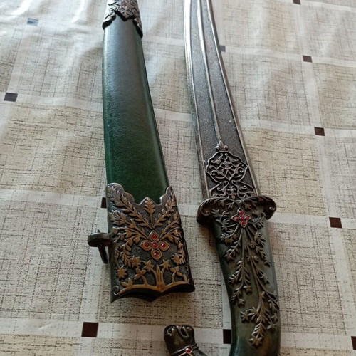 Decorative stiletto with horse head Khanjar, like new, 30 cm