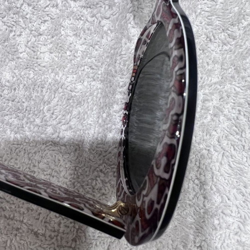 Burberry sunglasses rare model