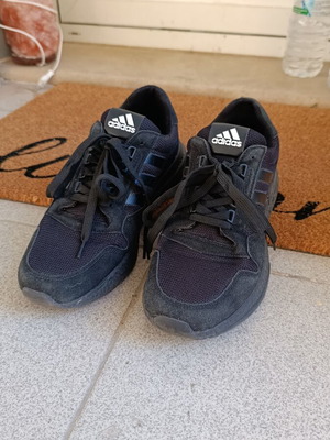 Adidas Athletic Shoes All Black like new, casual running size 44