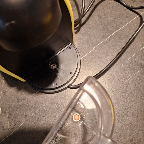 Nespresso espresso machine and milk frother like new