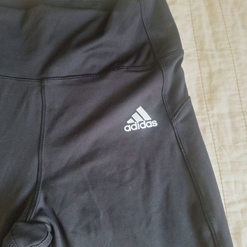 Adidas sports leggings Medium new, unworn, black