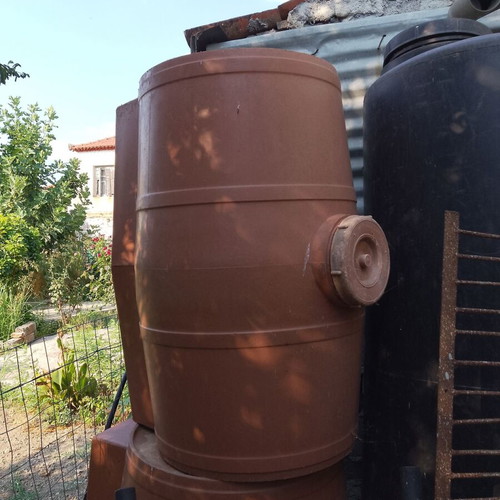 Plastic barrels used, various 400 liters