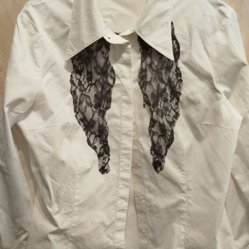 Tuzzi women's white shirt with grey lace small-medium, like new