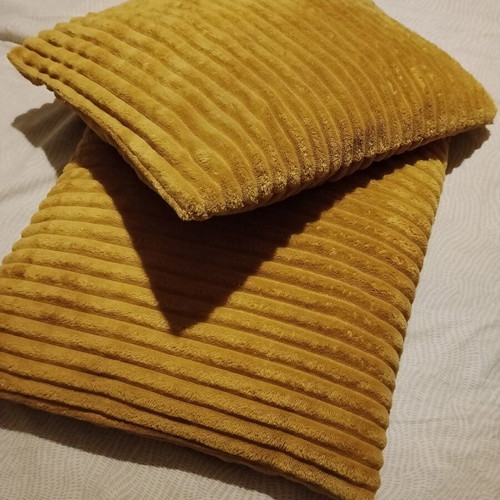 Mustard pillows, set of 2