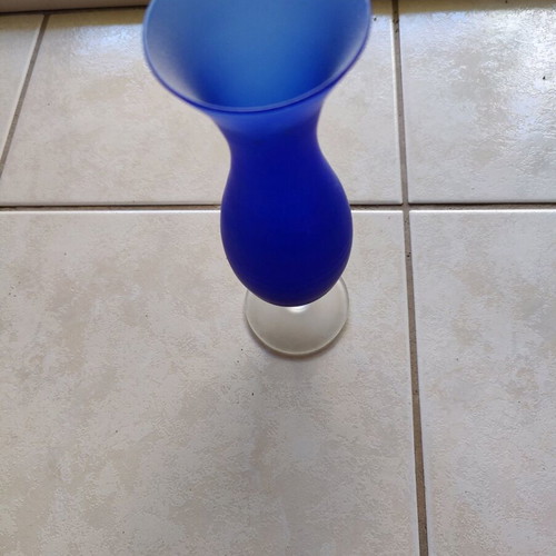 Glass vase like new