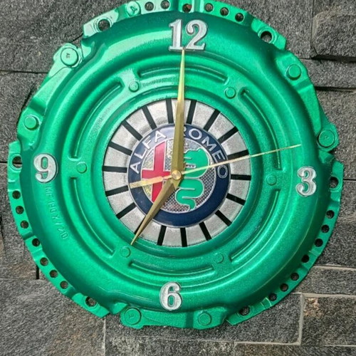 Handmade Alfa Romeo wall clock new, analog