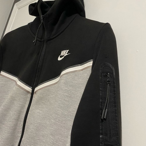Nike Tech Fleece Jacket like new, size L, black and grey