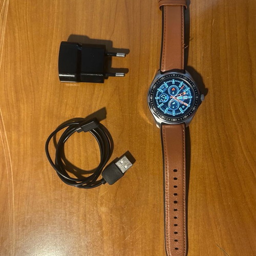 Smart watch like new with fitness program and health features