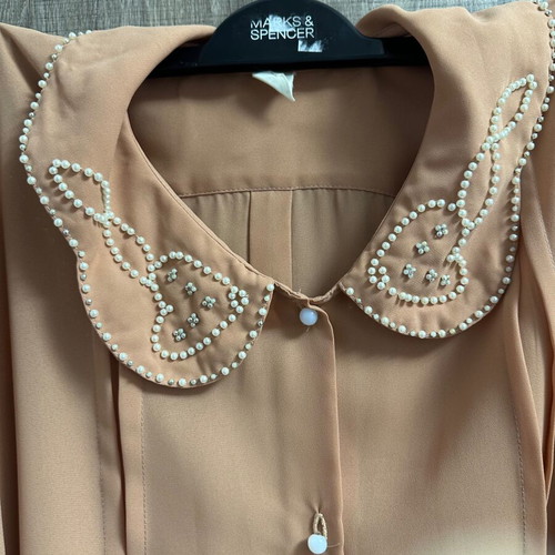 Shirt in excellent condition, medium-large