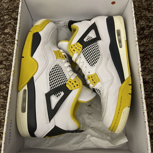 Jordan 4 Retro Vivid Sulfur sneakers, size 44, white and yellow