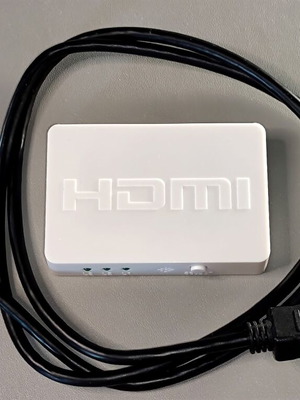 White HDMI Switcher 3 in 1 out with HDMI Cable like new