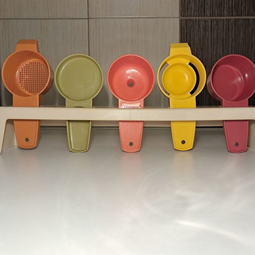 Tupperware Vintage Kitchen Gadget Set with Base