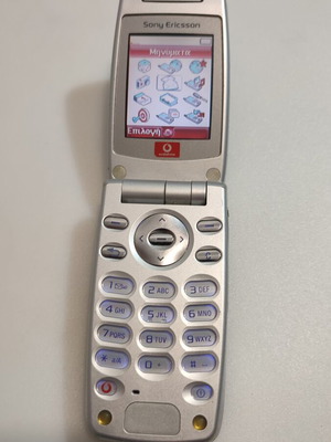 Sony Ericsson Z600 μεταχειρισμένο, λειτουργικό κινητό χωρίς φορτιστή
