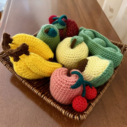 Handmade knitted fruit basket new