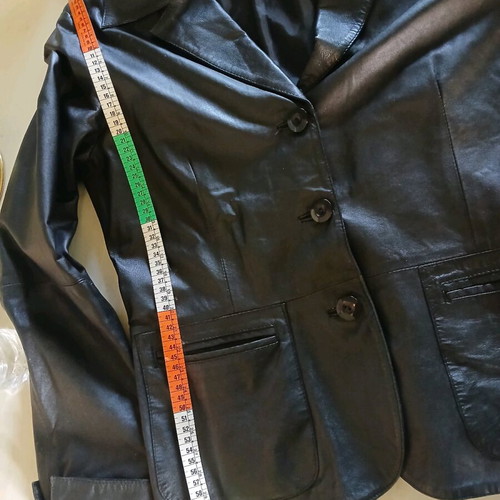 Women's leather jacket large like new, black
