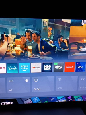 JVC Smart TV 32" like new