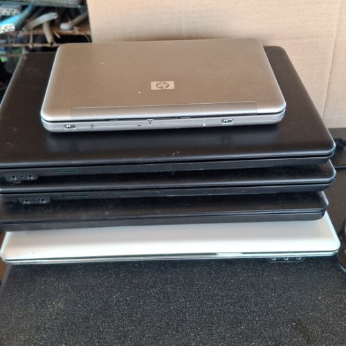 Laptop pack of 5 used for repair or spare parts