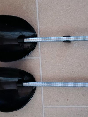 Shoe trees for shoes
