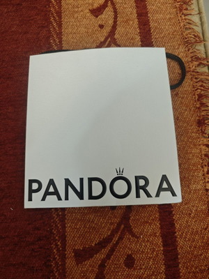 Pandora μικρή χαρτοσακούλα σαν καινούργια