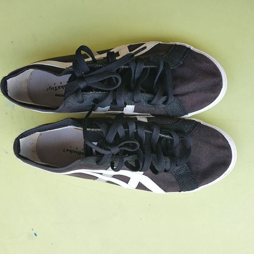 Onisuka shoes size 42 used, black