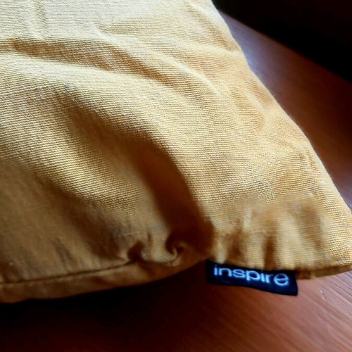 Set of 3 small decorative pillows like new, yellow and red