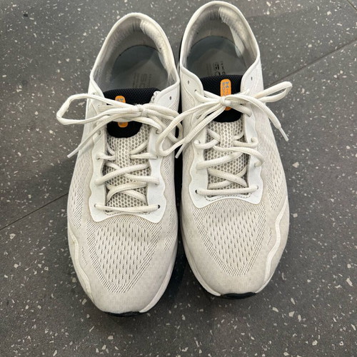 Under Armour Men's Athletic Shoes Size 46 Used White