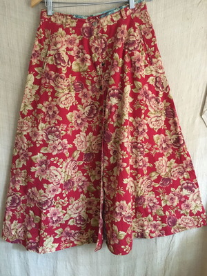Sporty mid length cotton floral skirt, M petite, like new