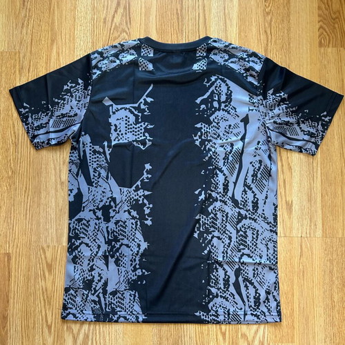 UFC and Venum t-shirts like new, sizes M and L
