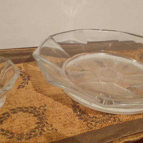 Kosta Boda set of 2 decorative items and 2 ashtrays like new