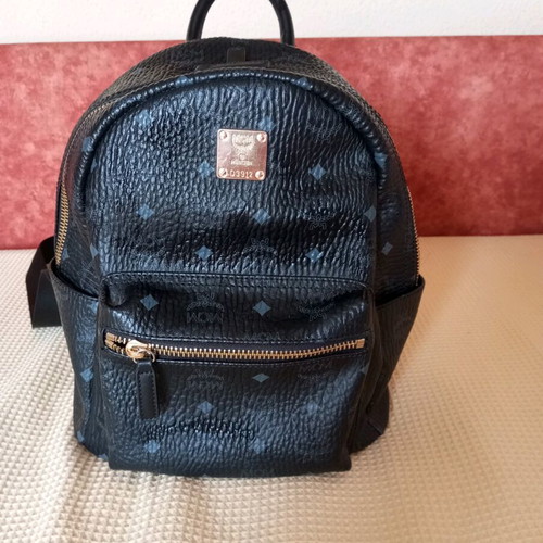 Black backpack bag like new
