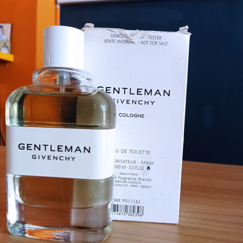 Givenchy Gentleman Eau de Cologne tester 100 ml like new