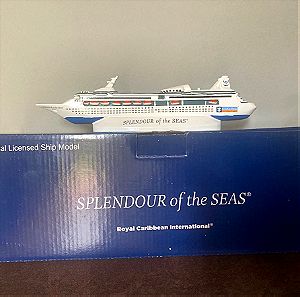 SPLENDOUR OF THE SEAS RCI SHIP MODEL