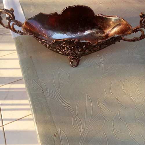 Silver-plated vessel like new, decorative for chocolates