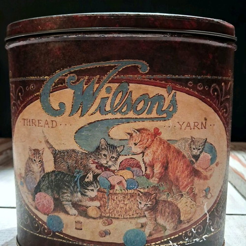 Vintage metal tin Wilson's The Nostalgia Collection like new