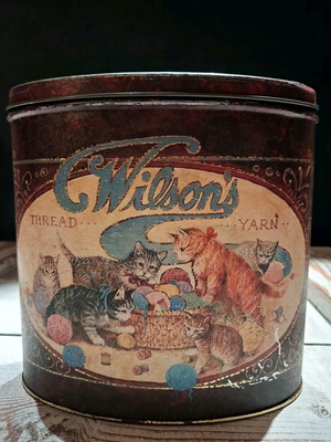 Vintage μεταλλικό κουτί Wilson's The Nostalgia Collection σαν καινούργιο