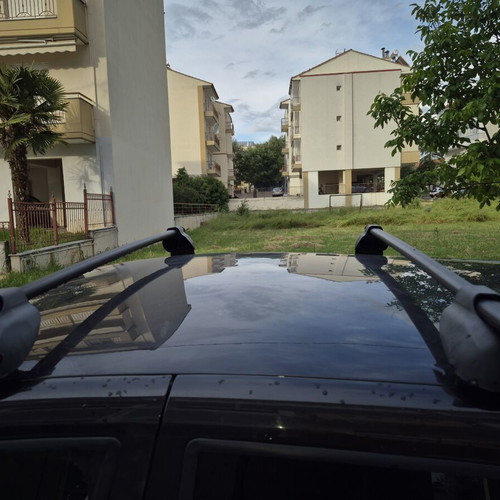 Roof Bars Dacia Renault like new, compatible with multiple models