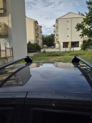 Roof Bars Dacia Renault like new, compatible with multiple models