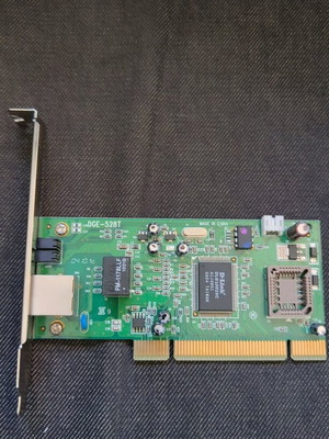D-Link DGE-528T wired network card like new